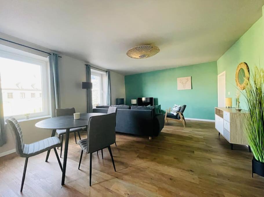 Appartement Cosy Au Centre De Beauraing Buitenkant foto
